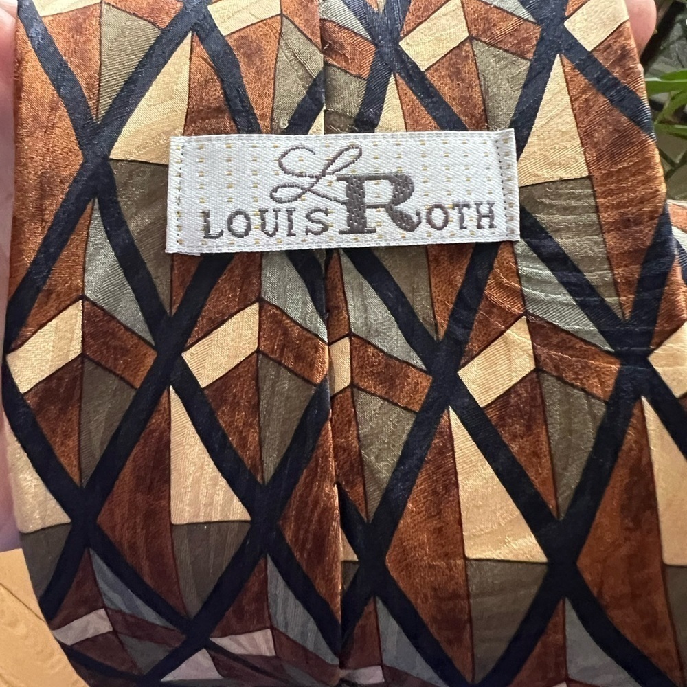 Louis Roth Men's Classic Designer Neck Tie 100% Silk Geometric Print 56”x4”
